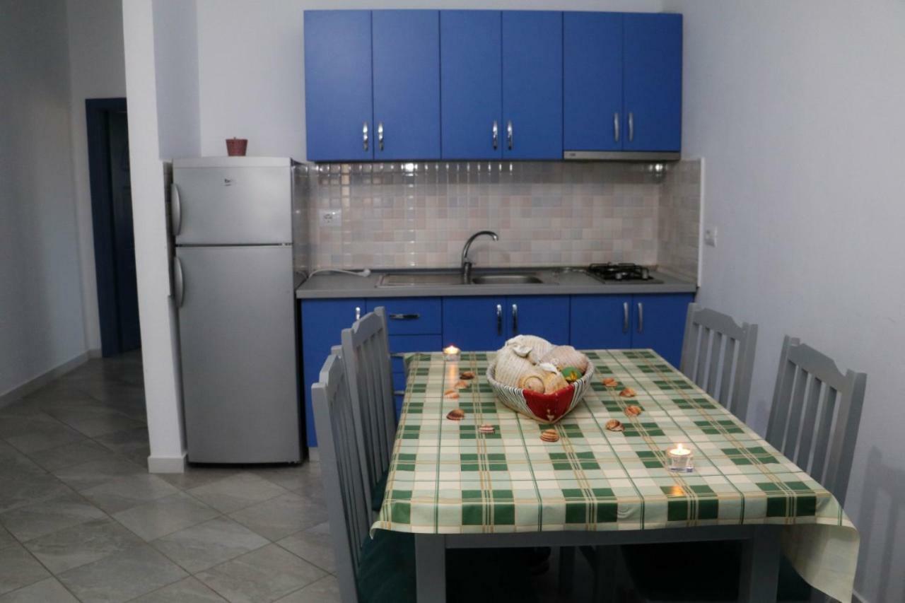 Doci Seven Hotel Velipojë Exteriör bild