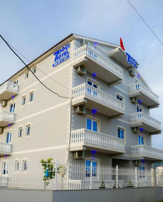 Doci Seven Hotel Velipojë Exteriör bild